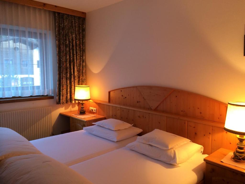 Hotel Garni Senn Sankt Anton am Arlberg Kamer foto
